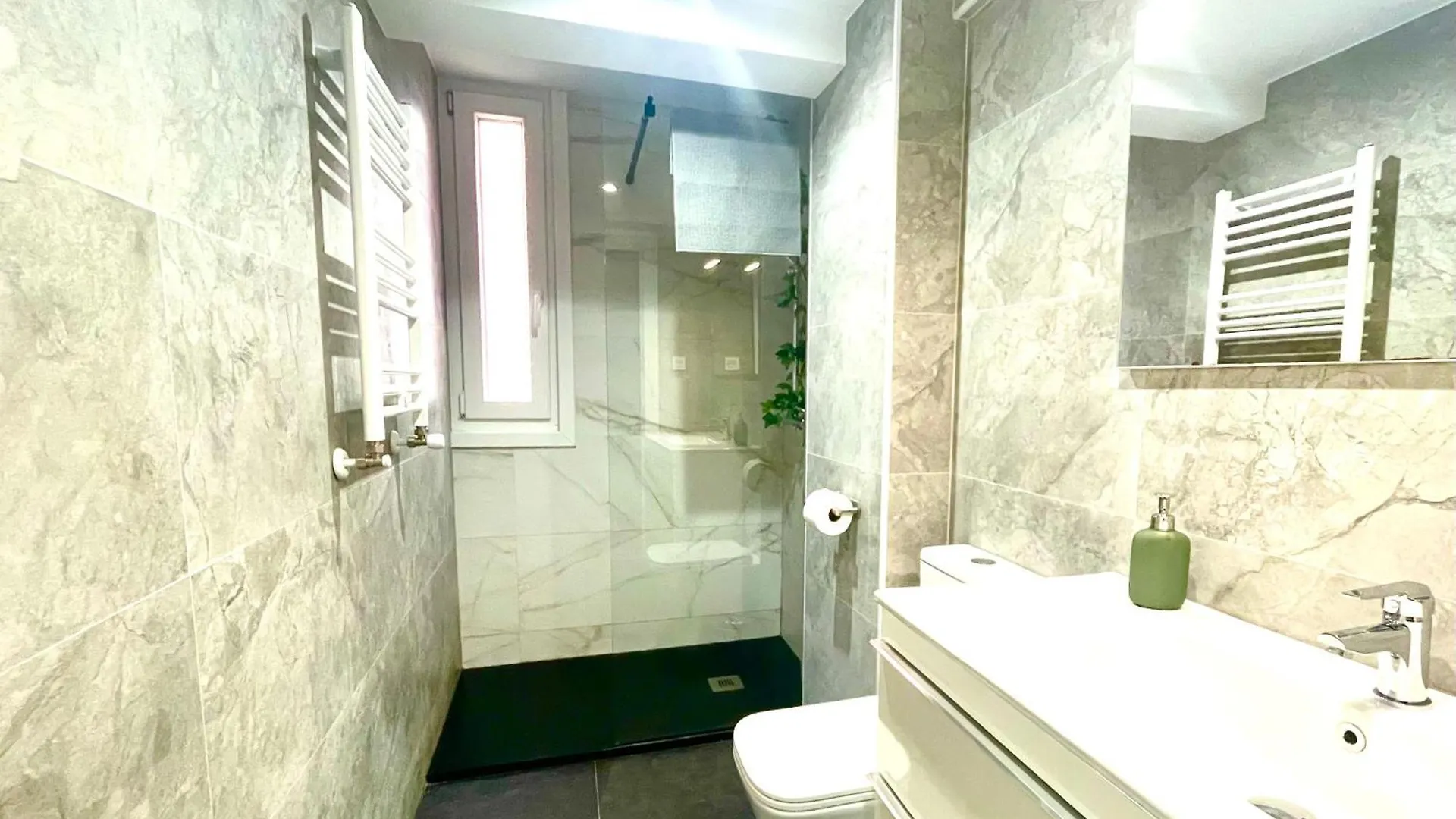 Moderno Apartamento Cerca Del Metro Bilbao Apartment
